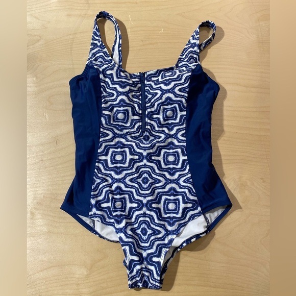 Tahiti One Piece Swimsuit XL (16-18) (CA) - Picture 5 of 11